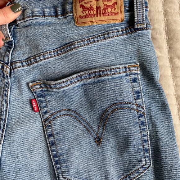 High Waist Ribcage Straight Leg Levi's - Picture 7 of 8